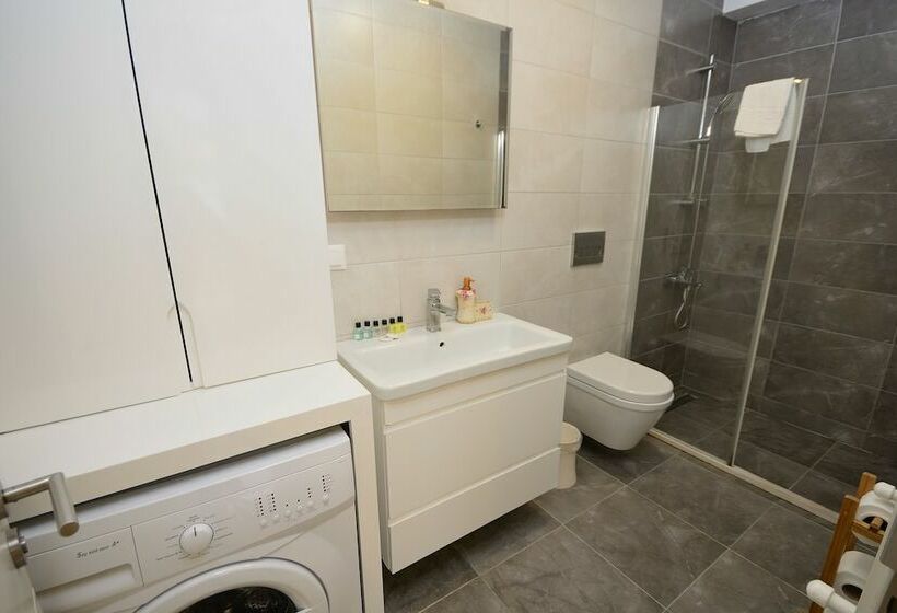 컴포트 스위트, Saatli Apart Otel