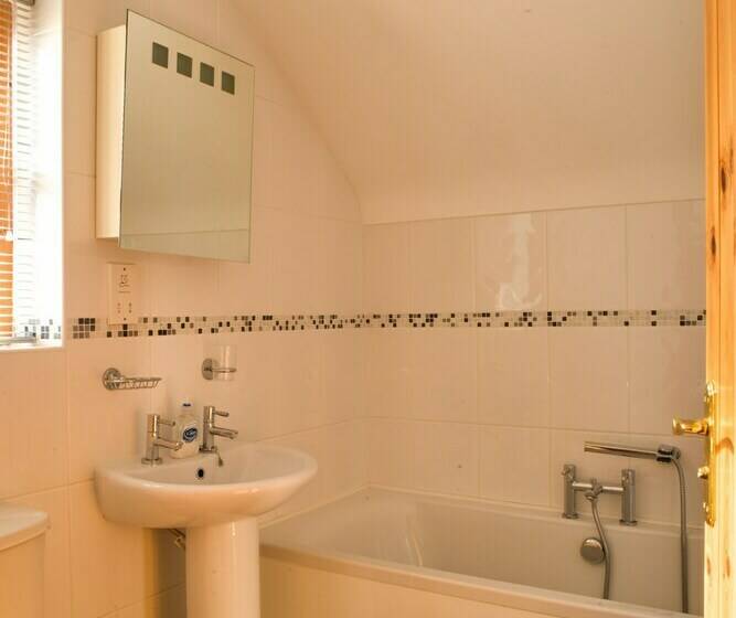 منزل غرفة نوم واحدة, Shamrock Cottage