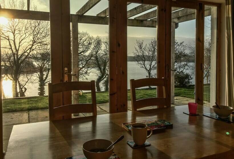 منزل غرفة نوم واحدة, Shamrock Cottage