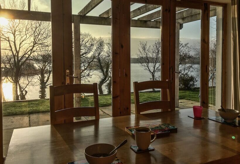 منزل غرفة نوم واحدة, Shamrock Cottage