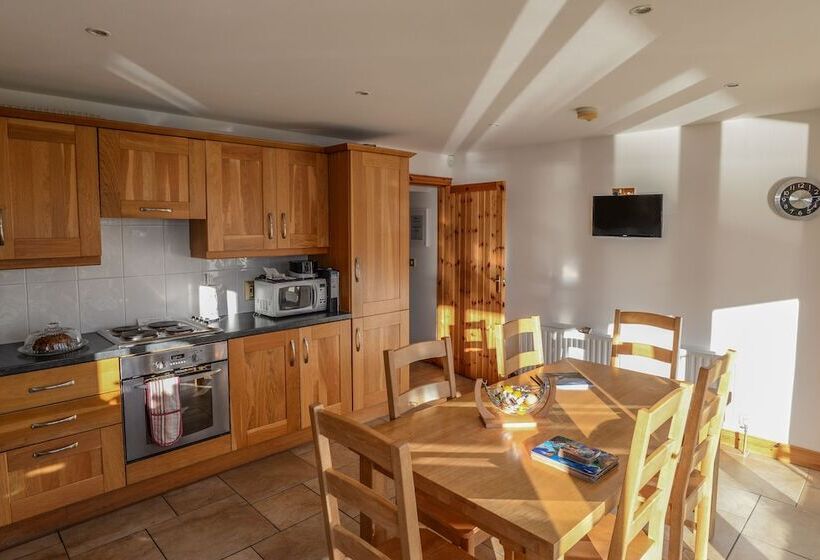 منزل غرفة نوم واحدة, Shamrock Cottage