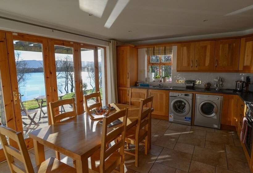 منزل غرفة نوم واحدة, Shamrock Cottage