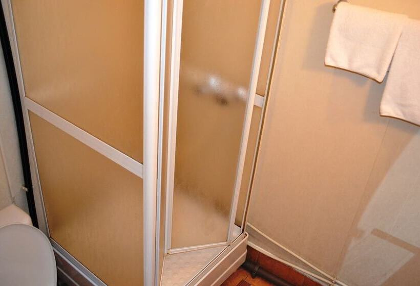 スタンダードルーム, Rinaldi At Bolshoy