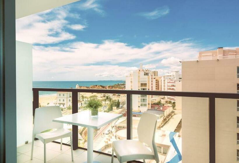 프레스티지 스위트, Rr Hotel Da Rocha