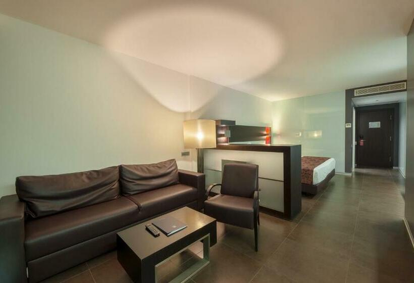 프레스티지 스위트, Rr Hotel Da Rocha