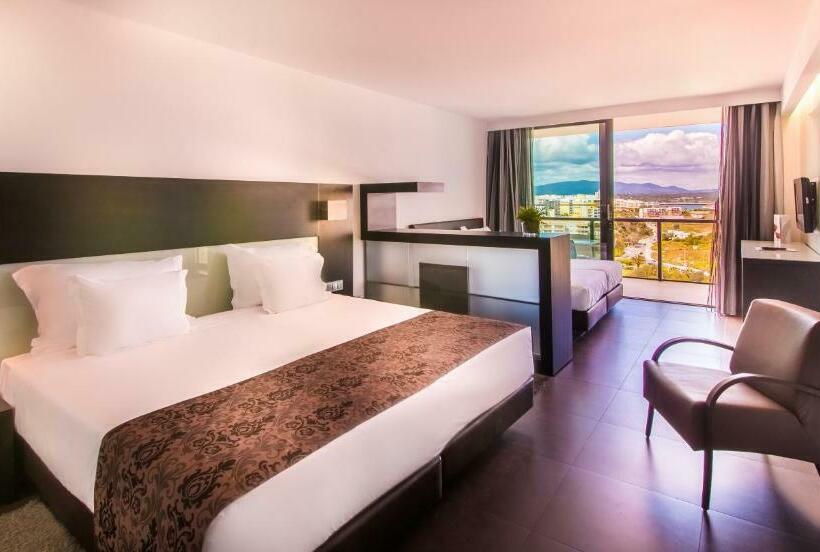 패밀리 스위트, Rr Hotel Da Rocha