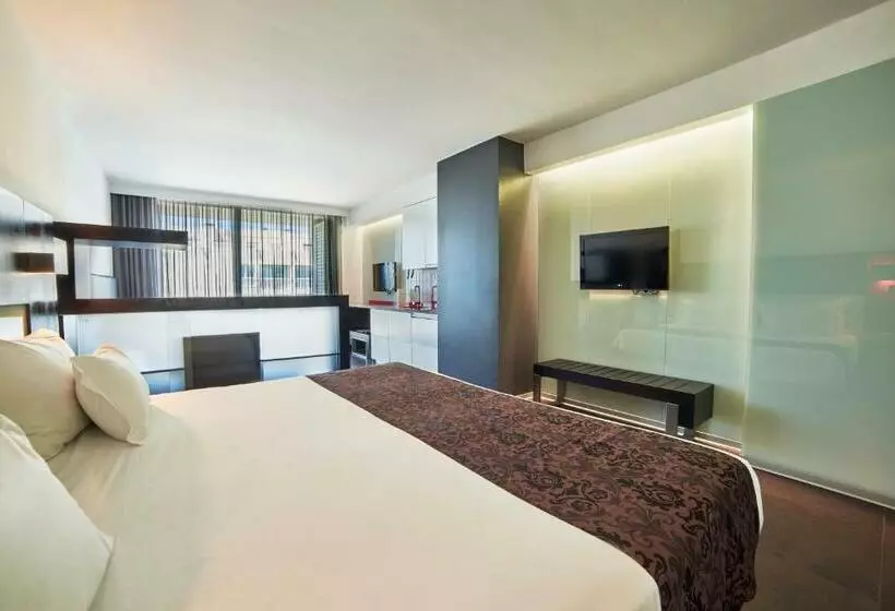 سوییت خانوادگی, Rr Hotel Da Rocha