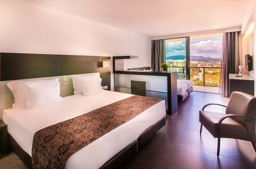 패밀리 스위트, Rr Hotel Da Rocha