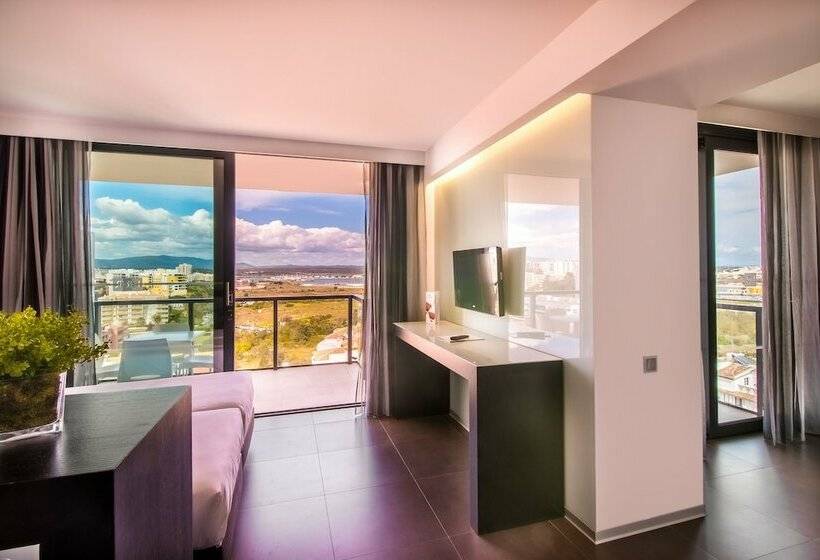 패밀리 스위트, Rr Hotel Da Rocha