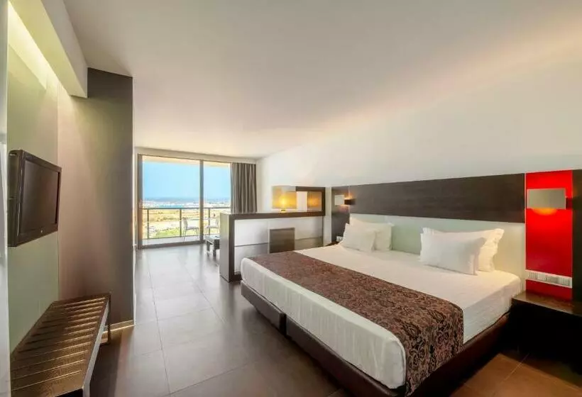 سوییت سوپریور, Rr Hotel Da Rocha