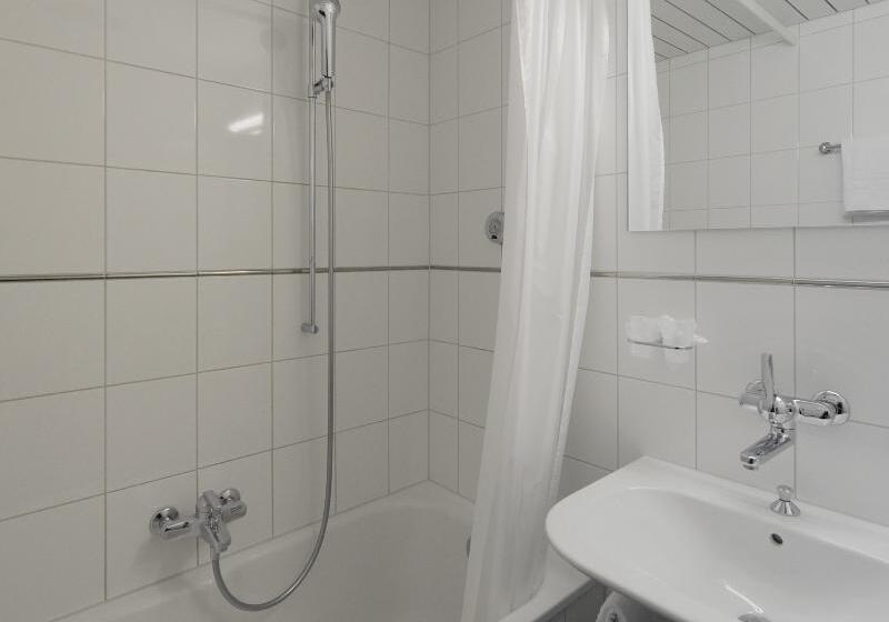 Номер Стандарт Трехместный, Beausite