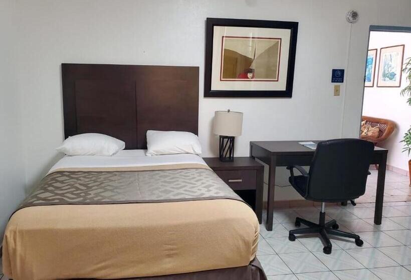 스탠다드 룸 더블 침대 2개, Borinquen Beach Inn