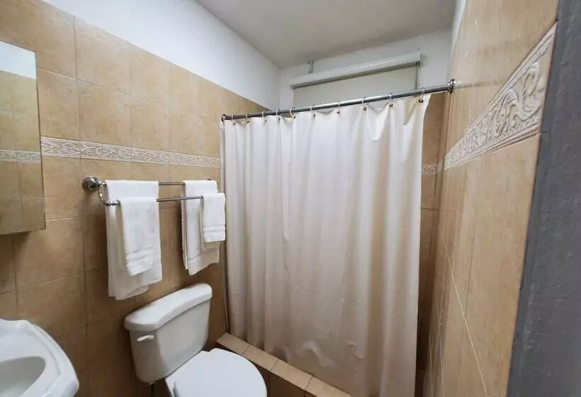 اتاق استاندارد با 2 تخت دوبل, Borinquen Beach Inn