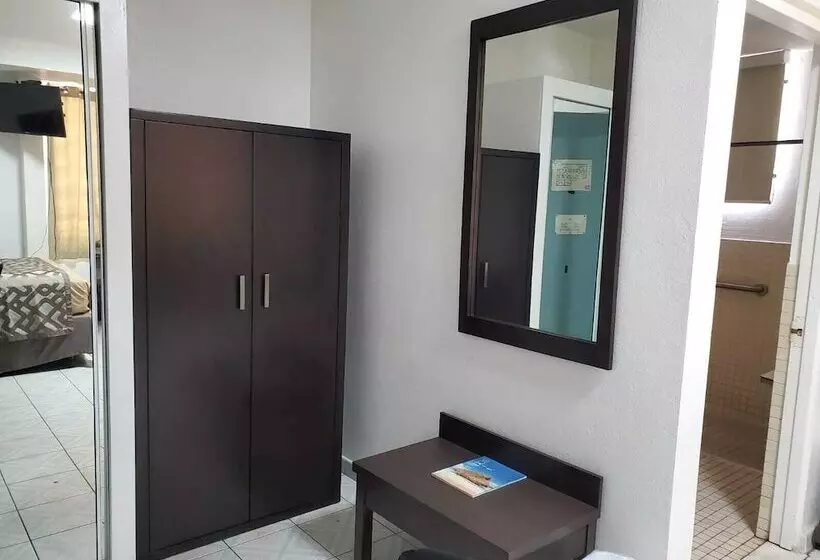 اتاق استاندارد با 2 تخت دوبل, Borinquen Beach Inn
