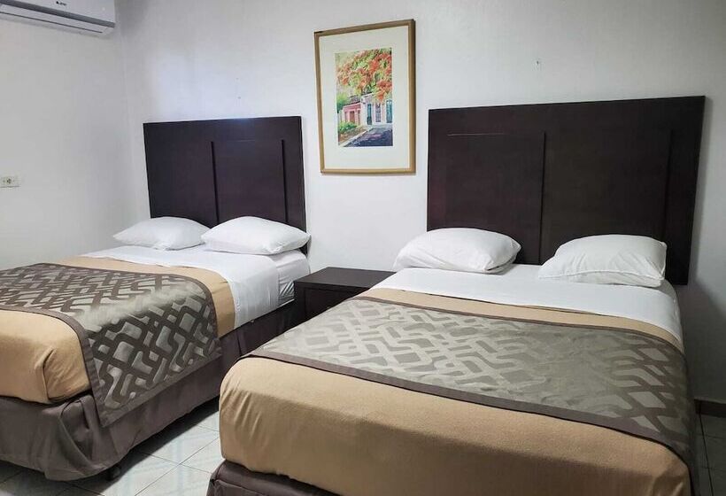 스탠다드 룸 더블 침대 2개, Borinquen Beach Inn