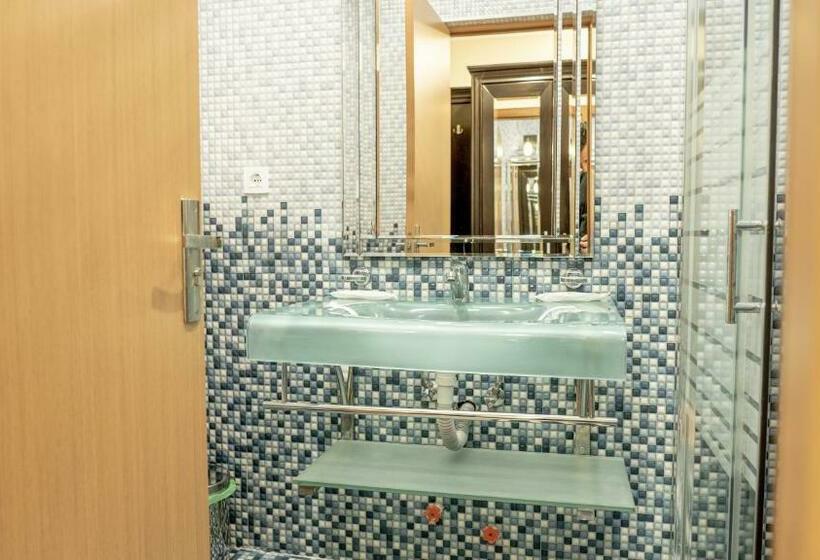 Номер Стандарт, Bulevard