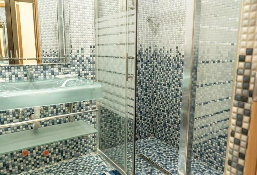 Номер Стандарт, Bulevard