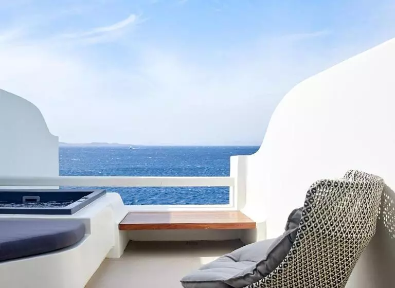 سوئیت جونیور با استخر, Cavo Tagoo Mykonos