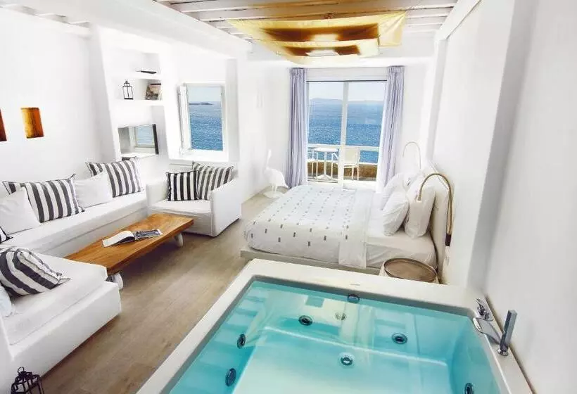 سوئیت با وان آب گرم, Cavo Tagoo Mykonos