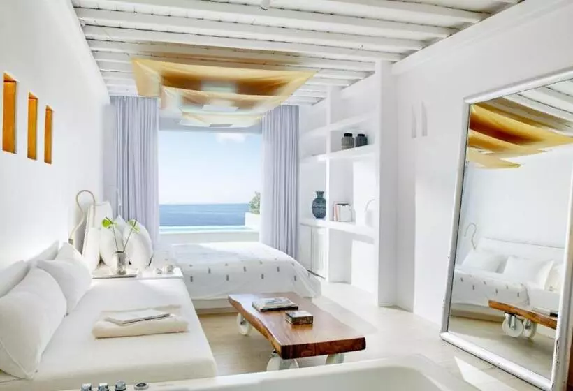 سوئیت جونیور با استخر, Cavo Tagoo Mykonos