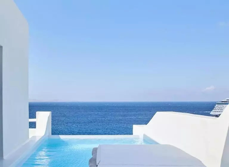 سوئیت جونیور با استخر, Cavo Tagoo Mykonos