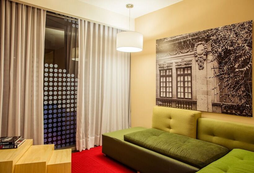 ジュニアスイート, Fiesta Inn Insurgentes Viaducto