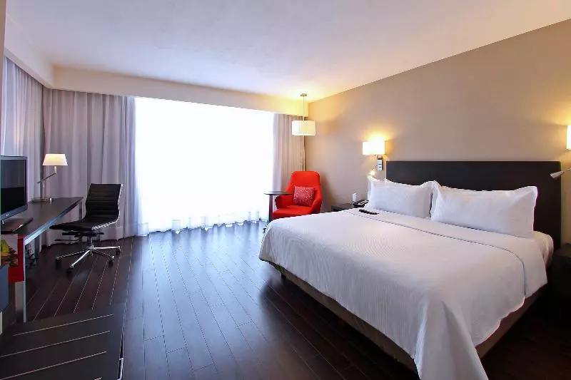 キングサイズベッドのエクゼクティブルーム, Fiesta Inn Insurgentes Viaducto