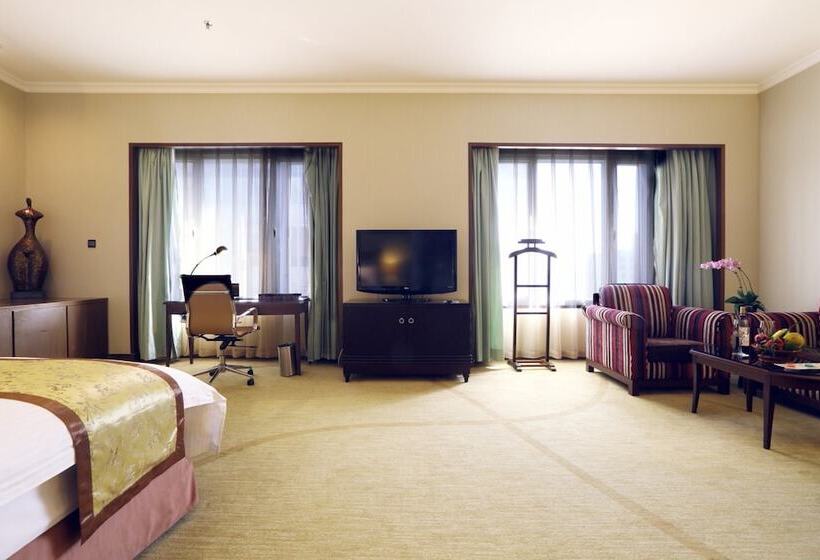 Junior Suite, Grand Mercure Beijing Central