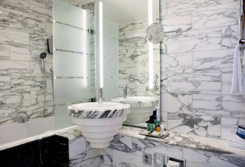 デラックスルーム, Hilton Stockholm Slussen