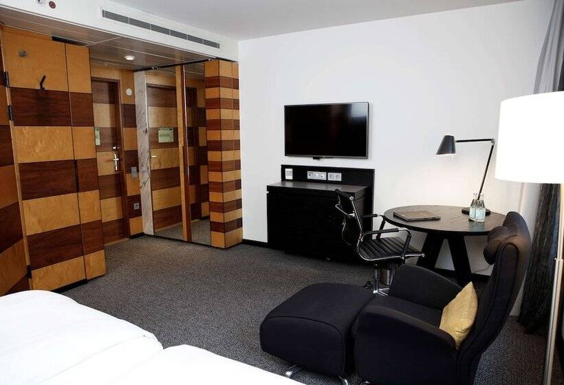 חדר דלוקס, Hilton Stockholm Slussen