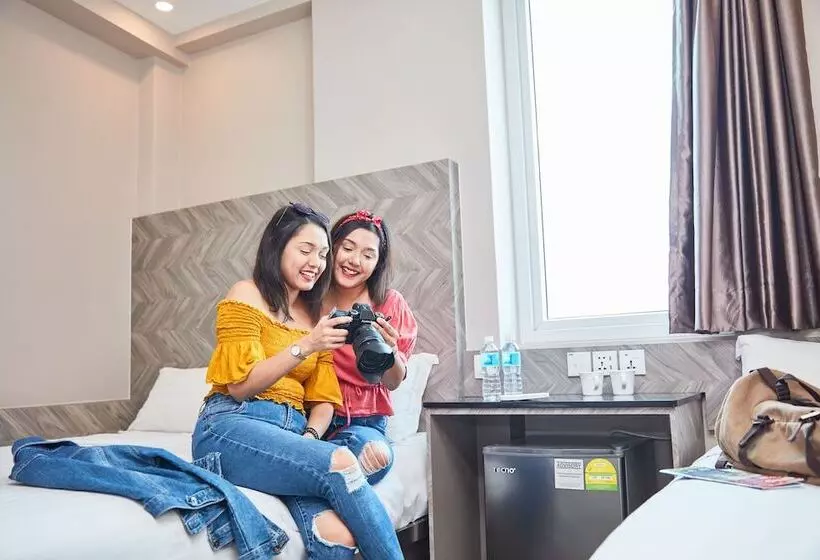 Chambre Supérieure, Ibis Budget Singapore Ruby