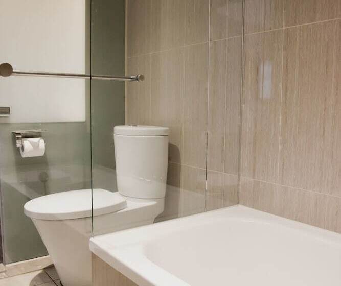 اتاق استاندارد سه نفره, Kdm