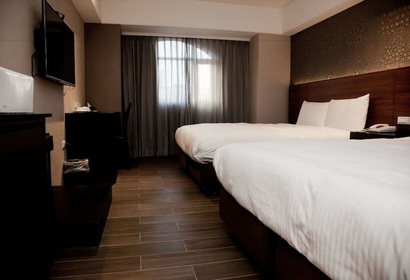 اتاق استاندارد چهار تخته, Kdm