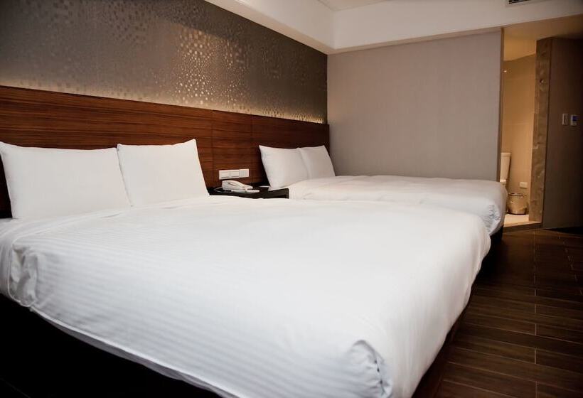 اتاق استاندارد چهار تخته, Kdm