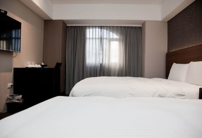 اتاق استاندارد چهار تخته, Kdm