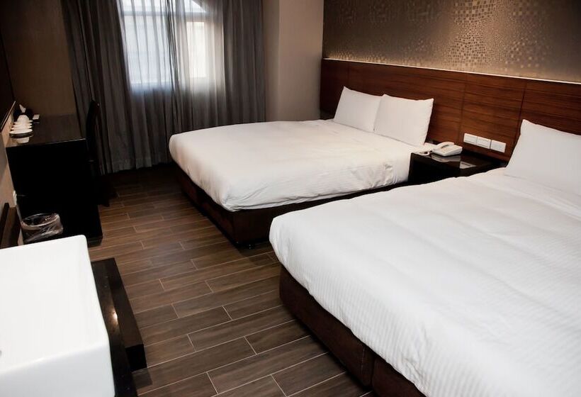 اتاق استاندارد چهار تخته, Kdm