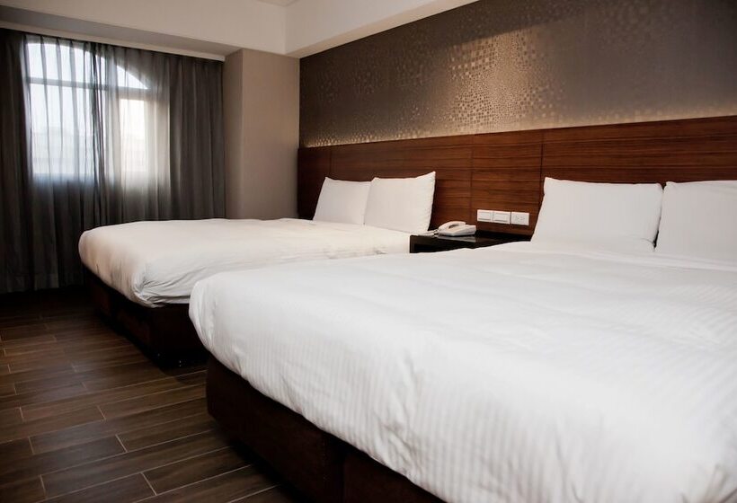 اتاق استاندارد چهار تخته, Kdm