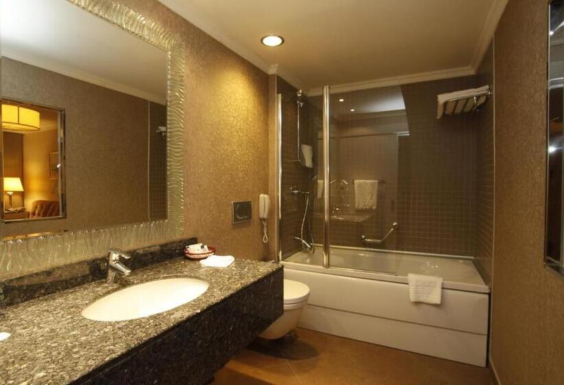 سوییت, Buyukhanli Park