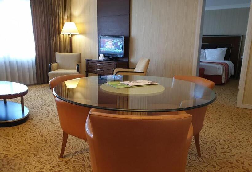 سوییت, Buyukhanli Park