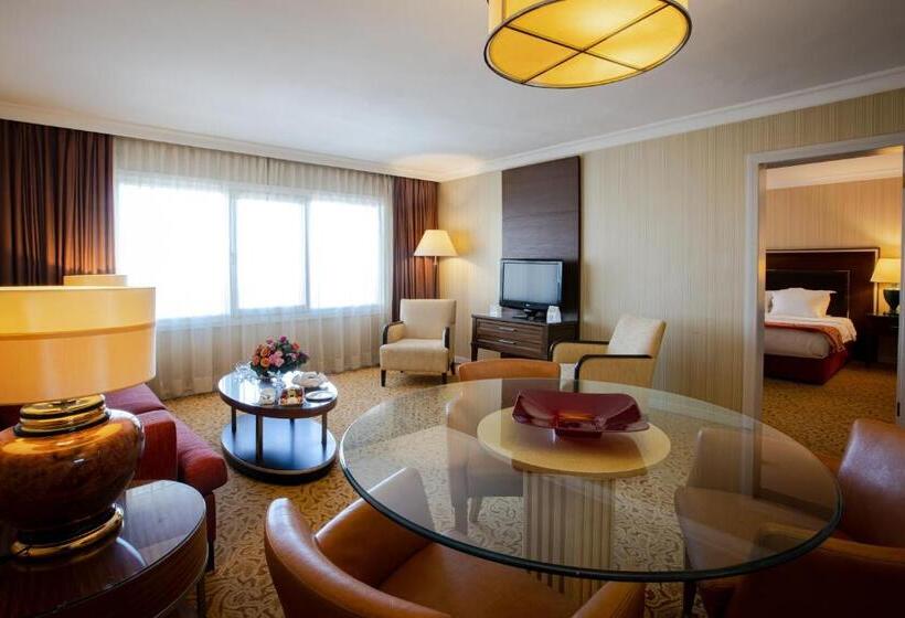 سوییت, Buyukhanli Park