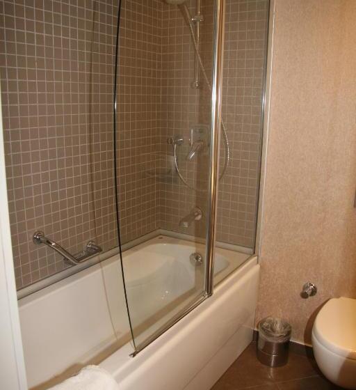 اتاق لوکس, Buyukhanli Park