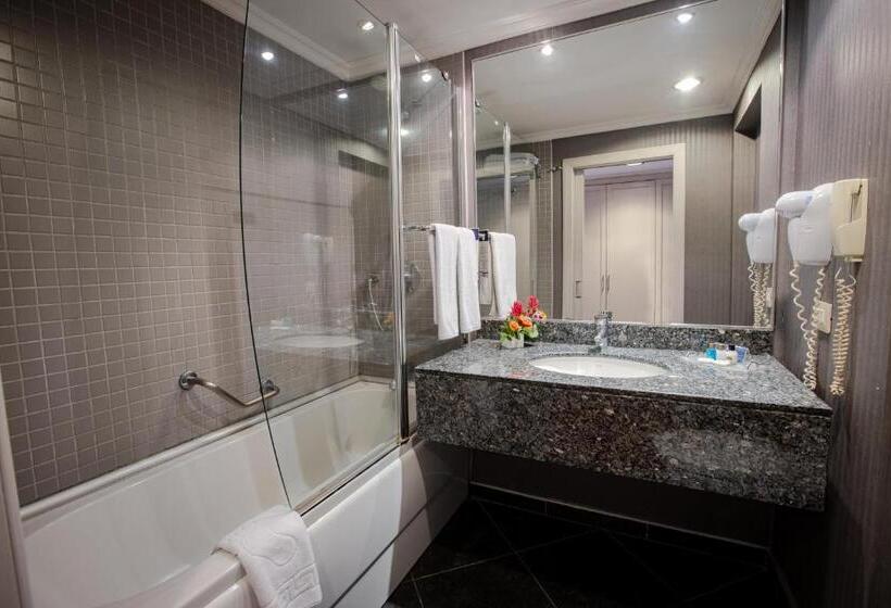 اتاق لوکس, Buyukhanli Park