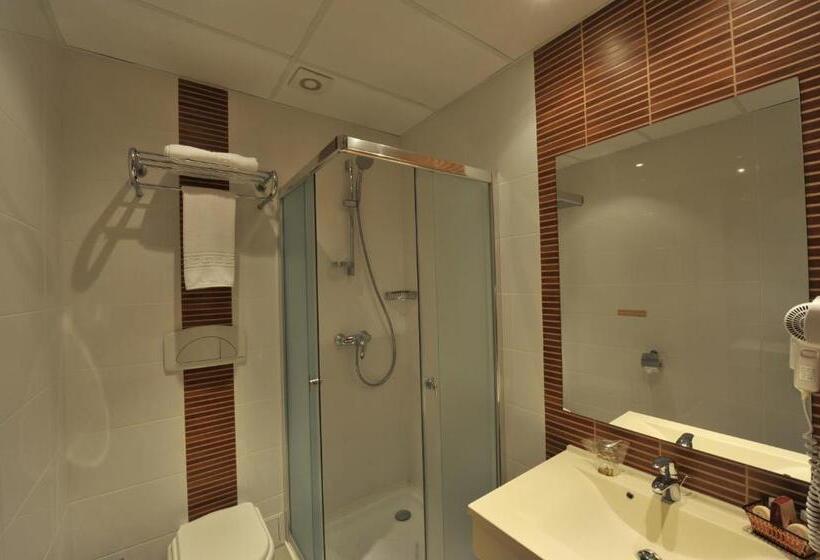 اتاق استاندارد, Rin Central