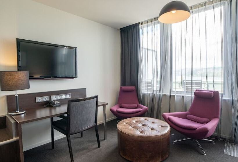 חדר אקזקיוטיב, Scenic Hotel Dunedin City