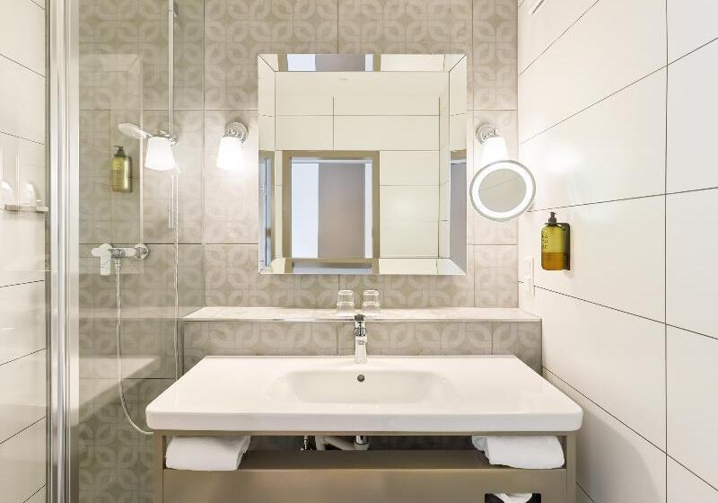 Büyük Çift Kişilik Yataklı Delüks Oda, The Westin Bund Center, Shanghai