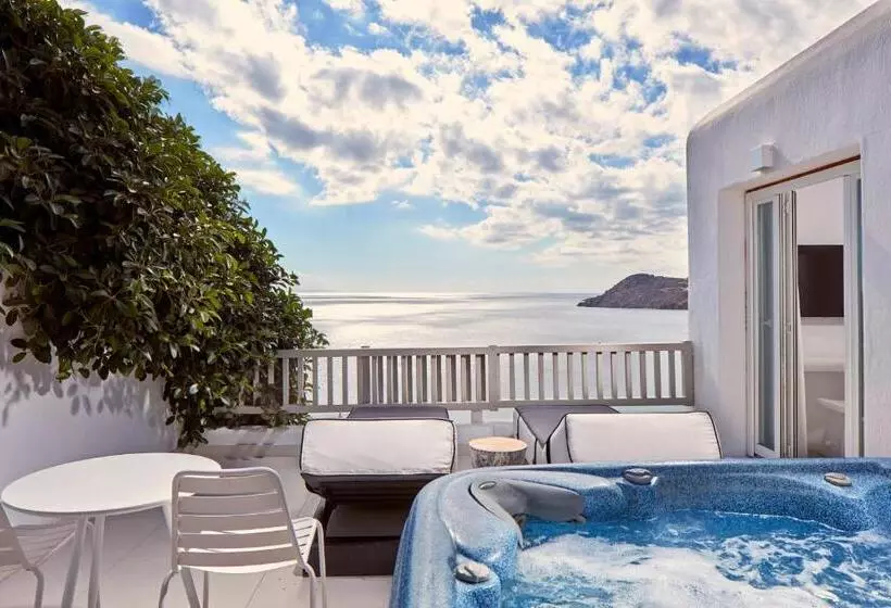 オーシャンビューのプレミアムルーム。, Myconian Imperial   Leading Hotels Of The World