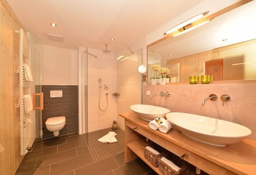 Апартаменты Comfort 2 Спальни, Alpenhaus Steiner