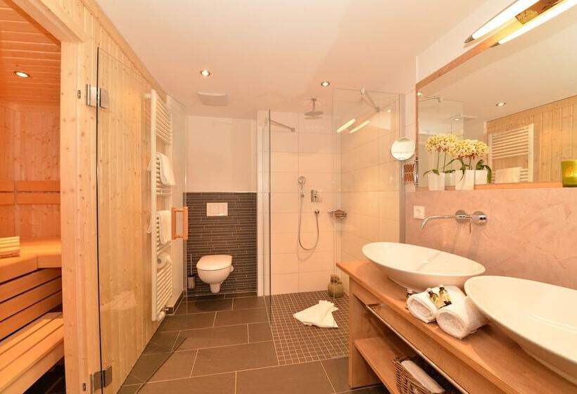 Апартаменты Comfort 2 Спальни, Alpenhaus Steiner