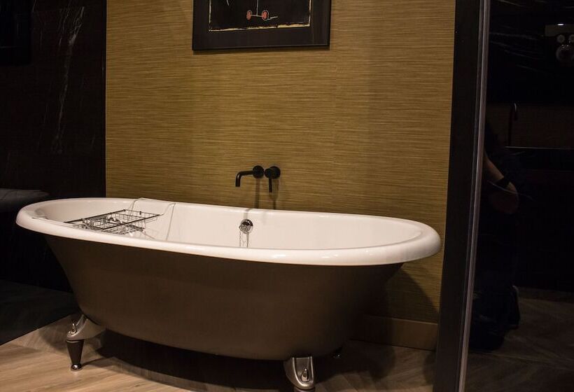 디럭스 스위트, Palacio Salvetti Suites