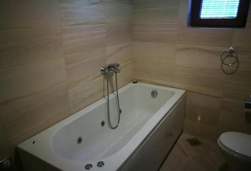 آپارتمان 1 خوابه همکف, Vila Meridijan